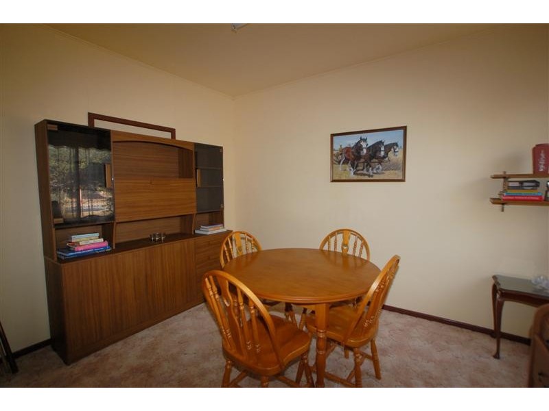27 Sutton Avenue, Seacombe Gardens SA 5047