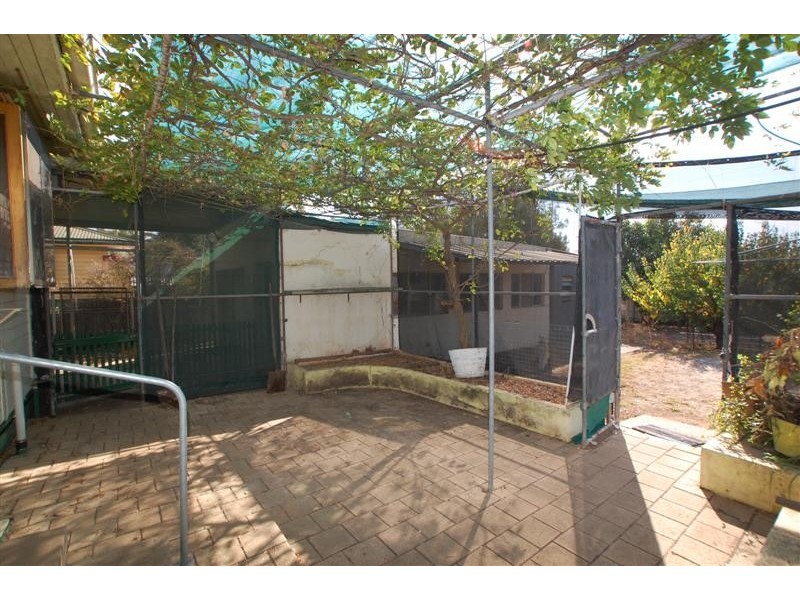 27 Sutton Avenue, Seacombe Gardens SA 5047