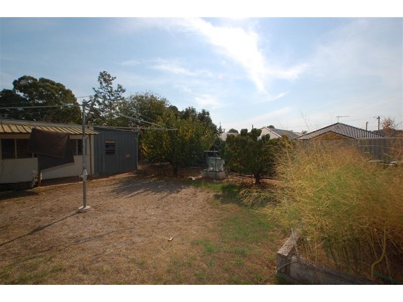 27 Sutton Avenue, Seacombe Gardens SA 5047