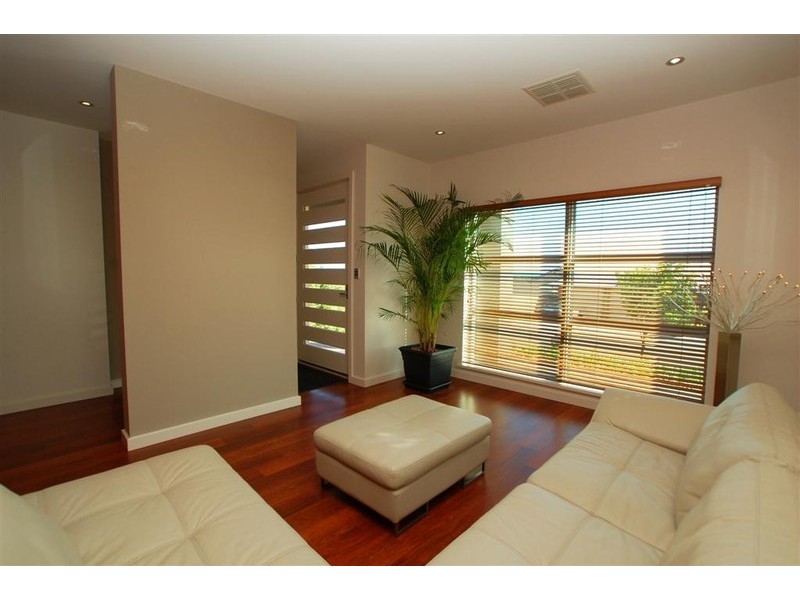 17 Horizon Avenue, Seaford Rise SA 5169