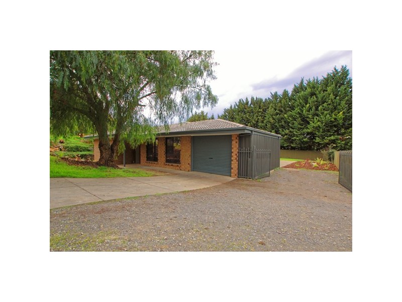 15 Chifley Crescent, Trott Park SA 5158