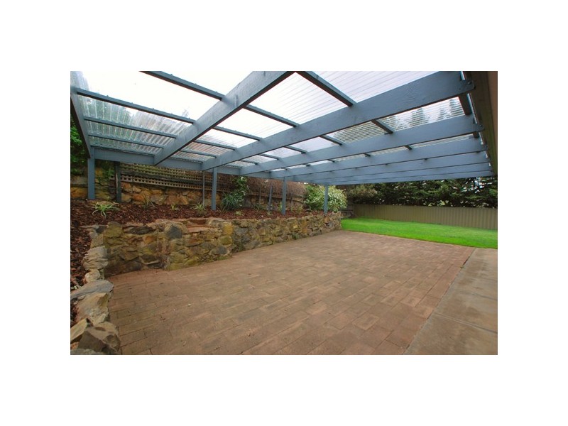 15 Chifley Crescent, Trott Park SA 5158
