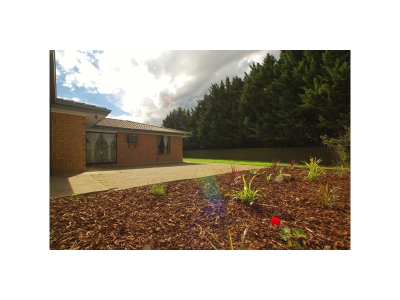15 Chifley Crescent, Trott Park SA 5158