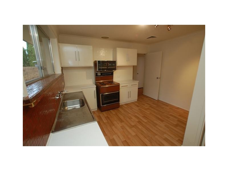 177 Black Road, Flagstaff Hill SA 5159