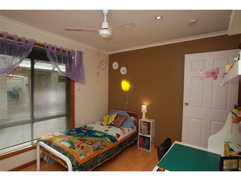 53 Delta Crescent, Aberfoyle Park SA 5159