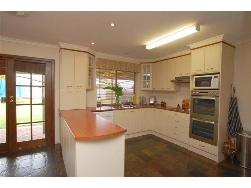 3 Rome Tce, Aberfoyle Park SA 5159