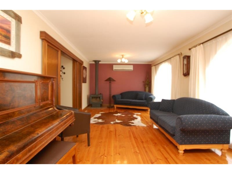 3 Rome Tce, Aberfoyle Park SA 5159