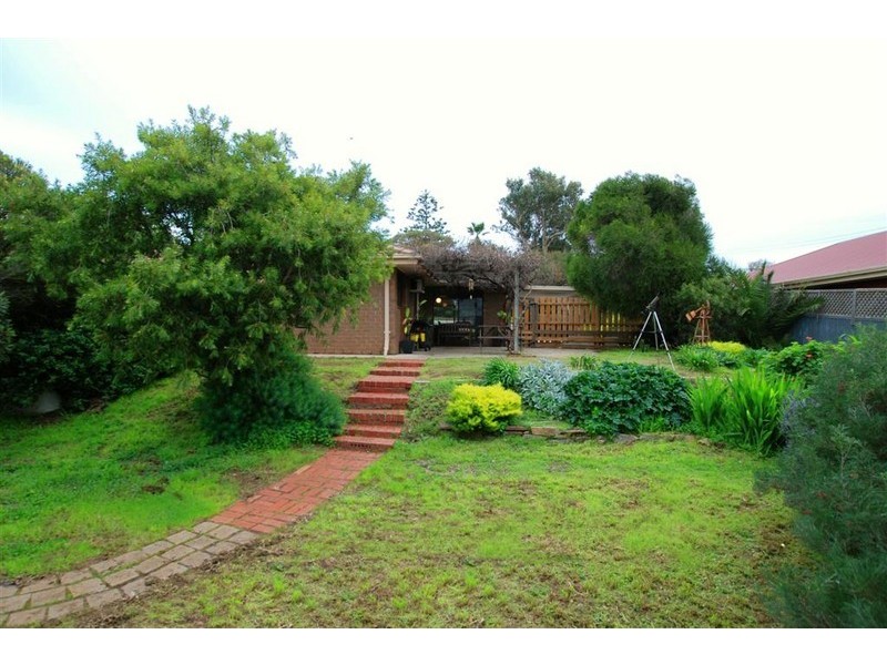 12 Cambridge Street, Port Noarlunga South SA 5167