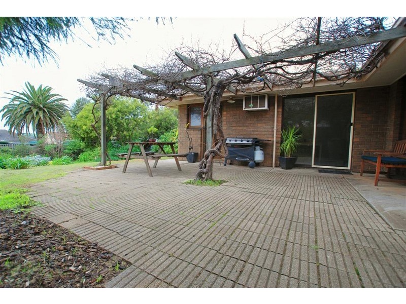 12 Cambridge Street, Port Noarlunga South SA 5167