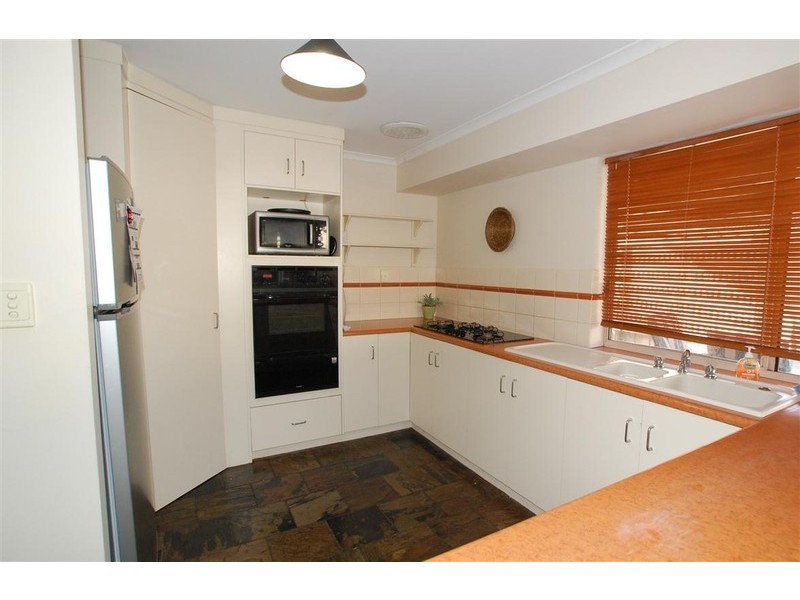 17 Songlark Grove, Flagstaff Hill SA 5159