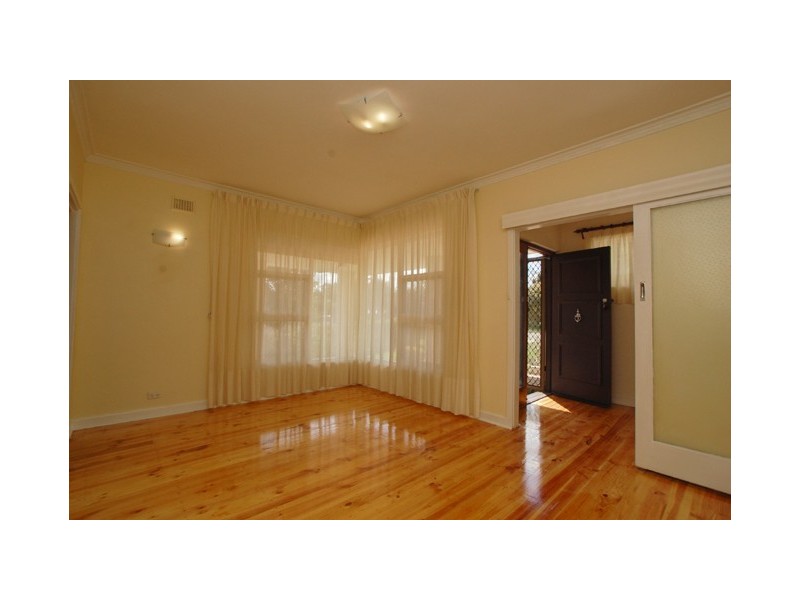 5 Padget Place, Morphett Vale SA 5162