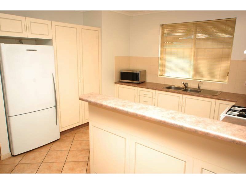 18 Wood Street, Ascot Park SA 5043