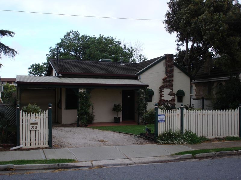 32 Kent Road, Keswick SA 5035