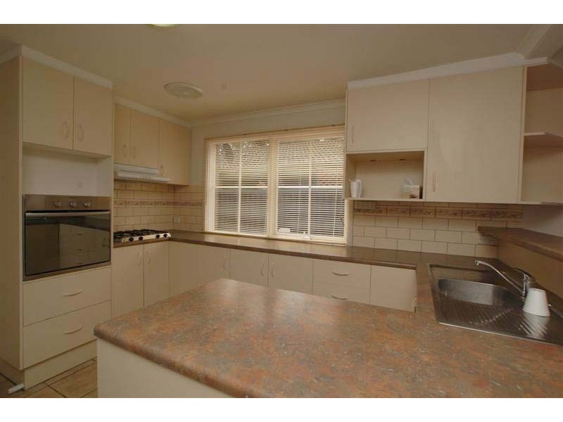 22 Carrickalinga Blvd, Aberfoyle Park SA 5159