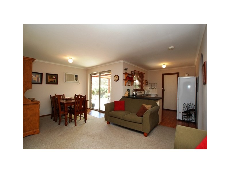 24 Garnet Crescent, Flagstaff Hill SA 5159