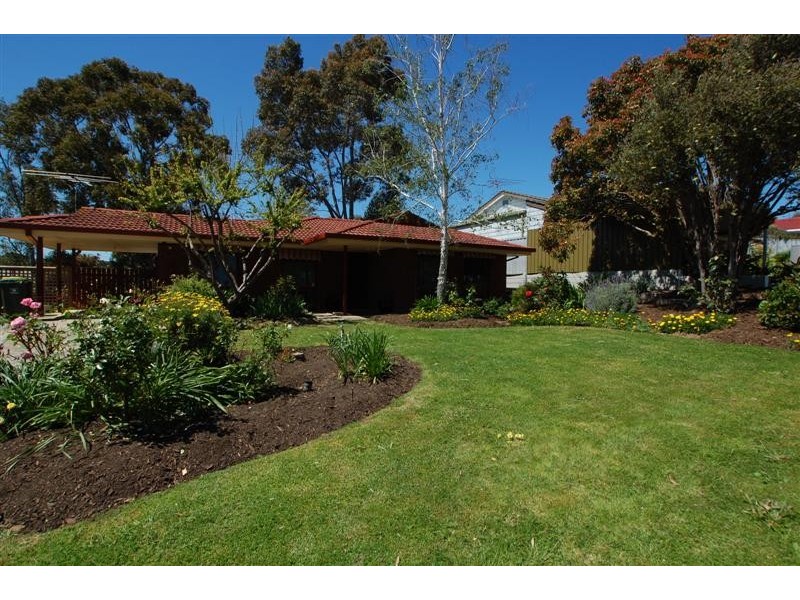 24 Garnet Crescent, Flagstaff Hill SA 5159