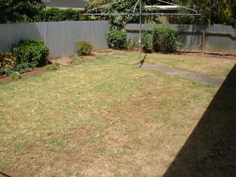 35 Oakleigh Road, Marion SA 5043