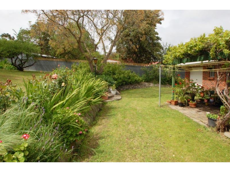 28 Birman Cres, Flagstaff Hill SA 5159