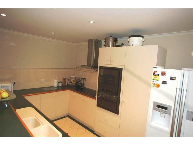 40 Knox Drive, Woodcroft SA 5162