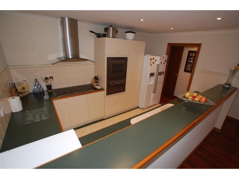 40 Knox Drive, Woodcroft SA 5162