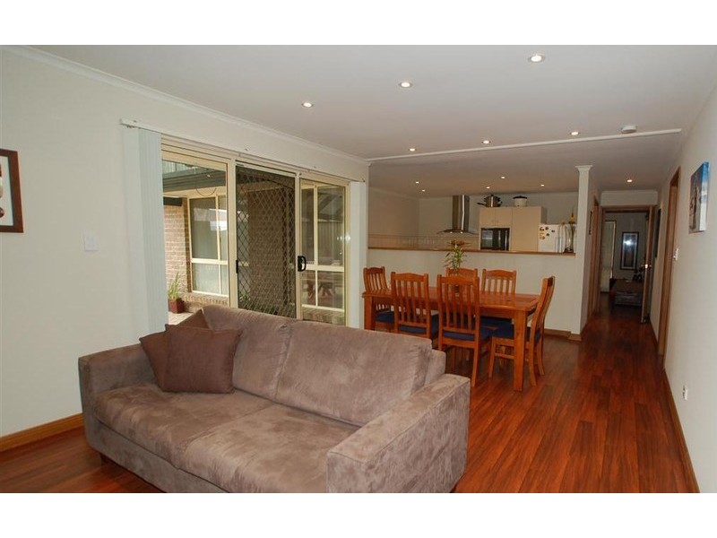 40 Knox Drive, Woodcroft SA 5162