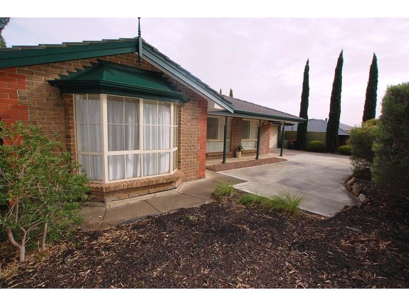 40 Knox Drive, Woodcroft SA 5162