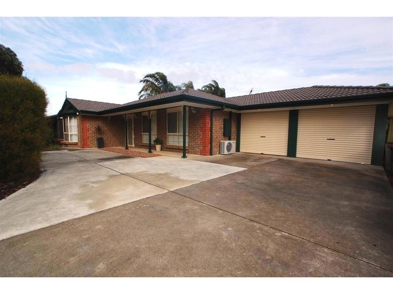 40 Knox Drive, Woodcroft SA 5162