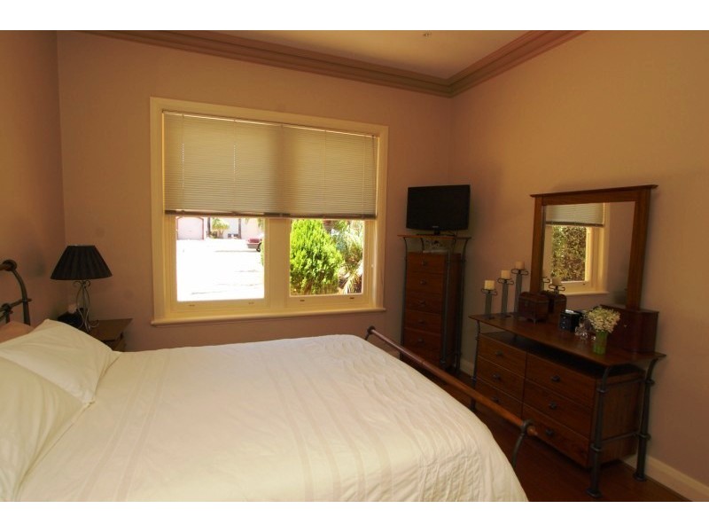 2 Swinburne Ave, Plympton Park SA 5038