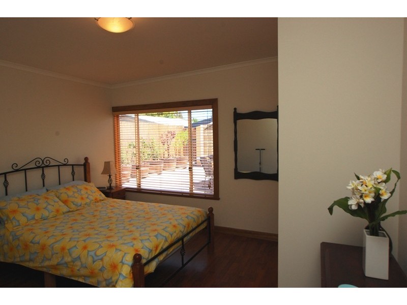 2 Swinburne Ave, Plympton Park SA 5038