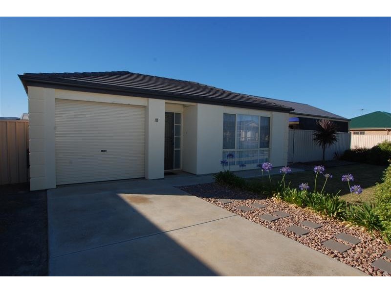 18 Dolphin Boulevard, Aldinga Beach SA 5173