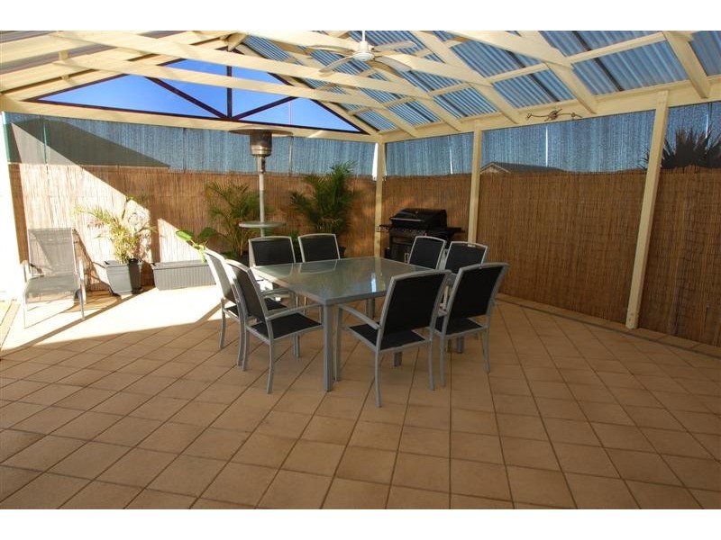 18 Dolphin Boulevard, Aldinga Beach SA 5173