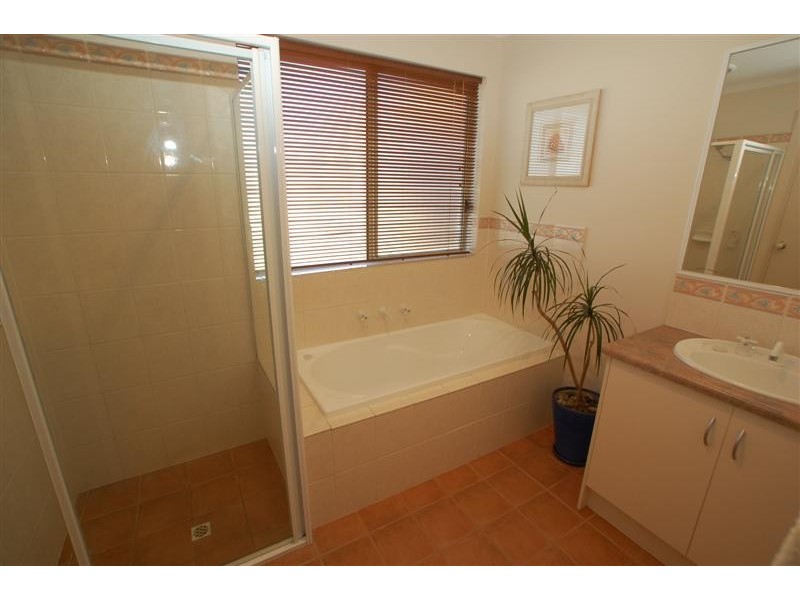 18 Dolphin Boulevard, Aldinga Beach SA 5173