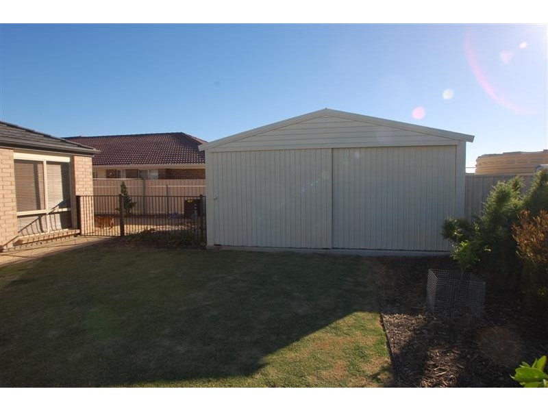 18 Dolphin Boulevard, Aldinga Beach SA 5173