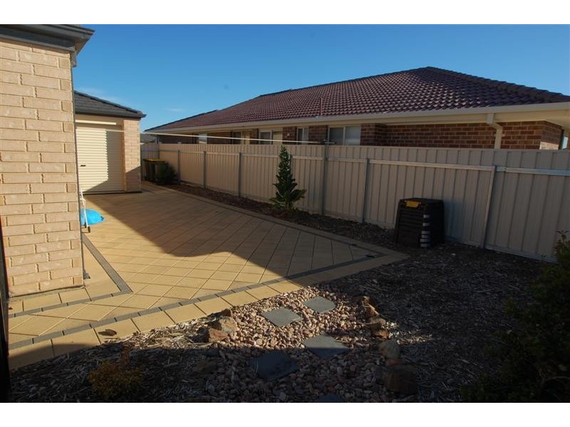 18 Dolphin Boulevard, Aldinga Beach SA 5173