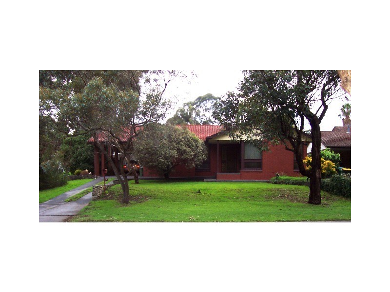 15  Regency Road, Happy Valley SA 5159