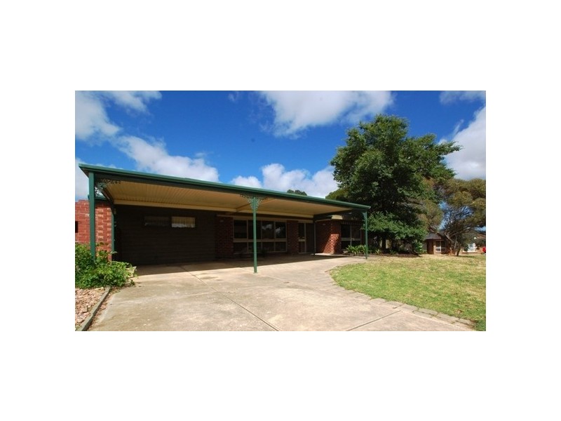 11 Calomba Crescent, Happy Valley SA 5159