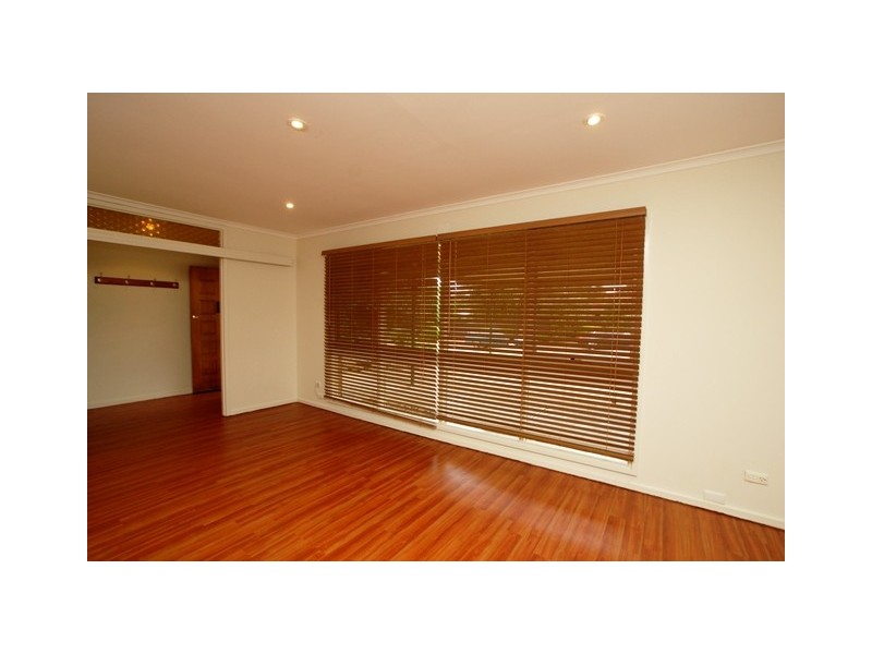 11 Calomba Crescent, Happy Valley SA 5159