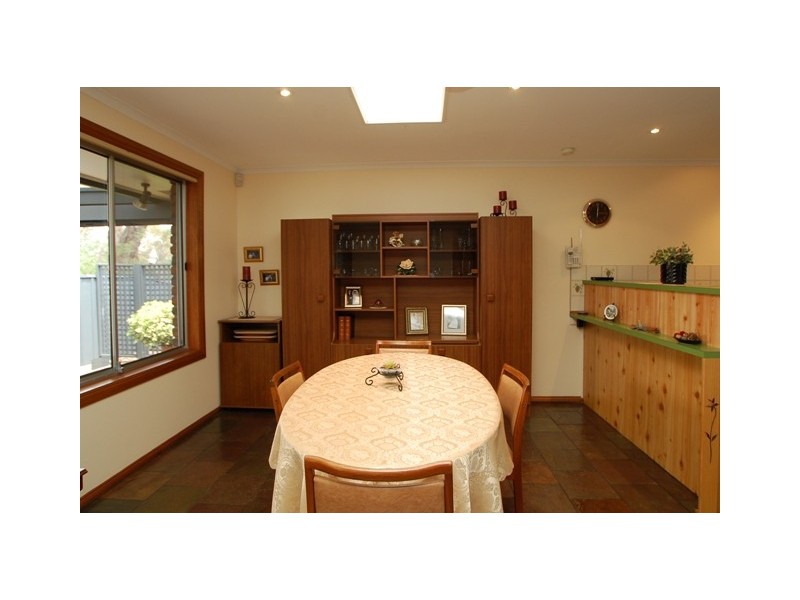 2 Sheoak Crescent, Aberfoyle Park SA 5159
