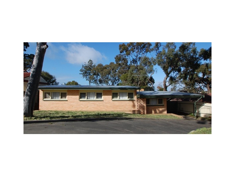 24 Longview Crescent, O’halloran Hill SA 5158