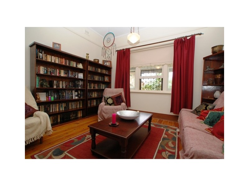 18 Pasquin Street, Glenelg North SA 5045