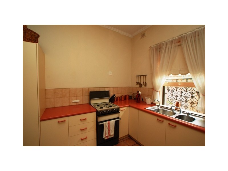 18 Pasquin Street, Glenelg North SA 5045