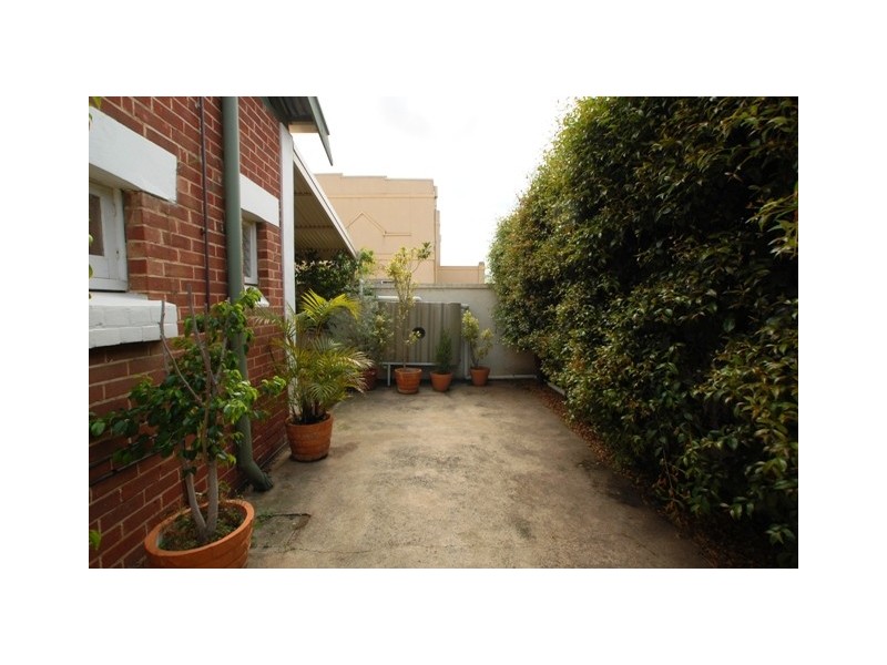 18 Pasquin Street, Glenelg North SA 5045