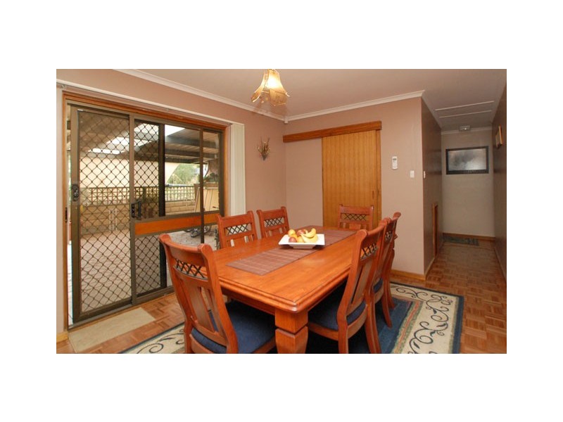 12 Opie Street, Aberfoyle Park SA 5159