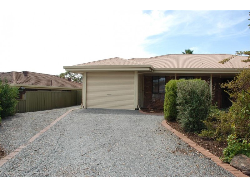 14 St Albans Road, Woodcroft SA 5162