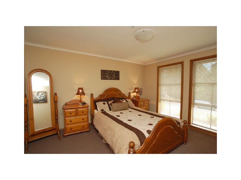 56  Estate Drive, Flagstaff Hill SA 5159