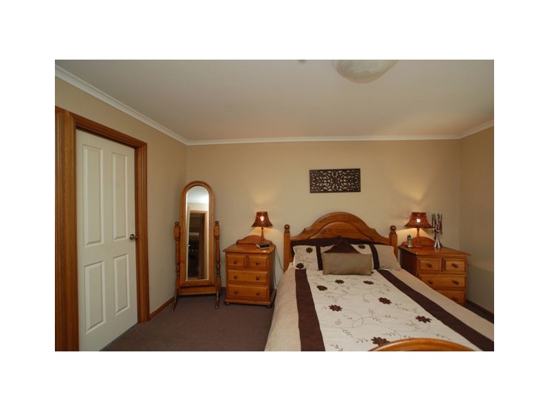 56  Estate Drive, Flagstaff Hill SA 5159