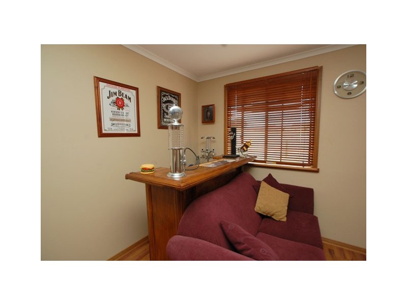 56  Estate Drive, Flagstaff Hill SA 5159