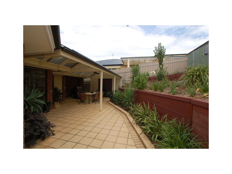 56  Estate Drive, Flagstaff Hill SA 5159
