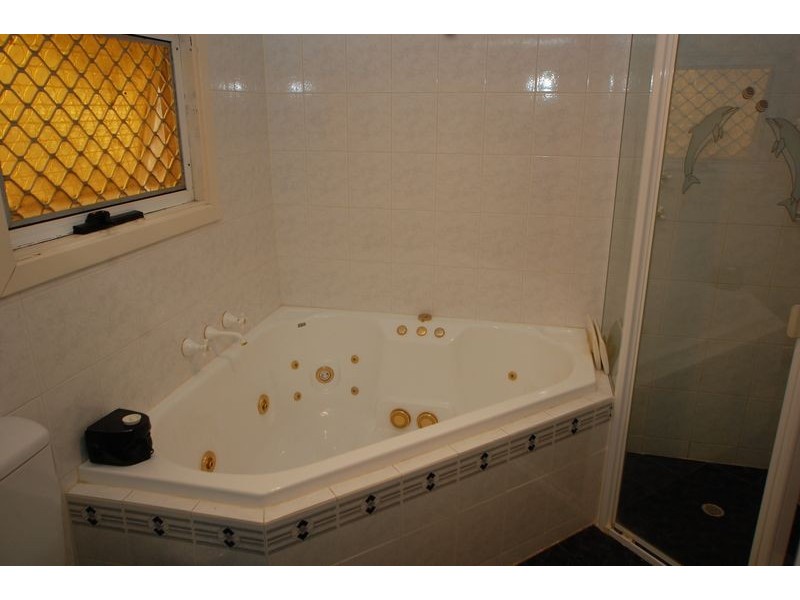 23 Fourth Avenue, Ascot Park SA 5043