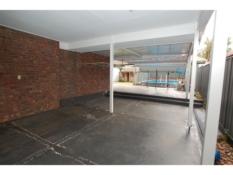 11 Dennis Street, Happy Valley SA 5159